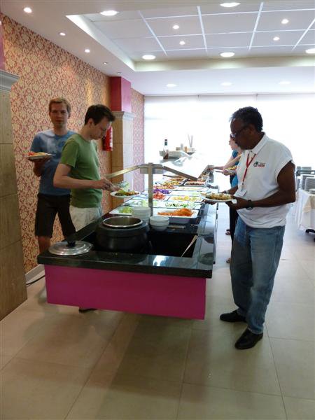 248464_10150210405956581_529876580_7697872_125669_n